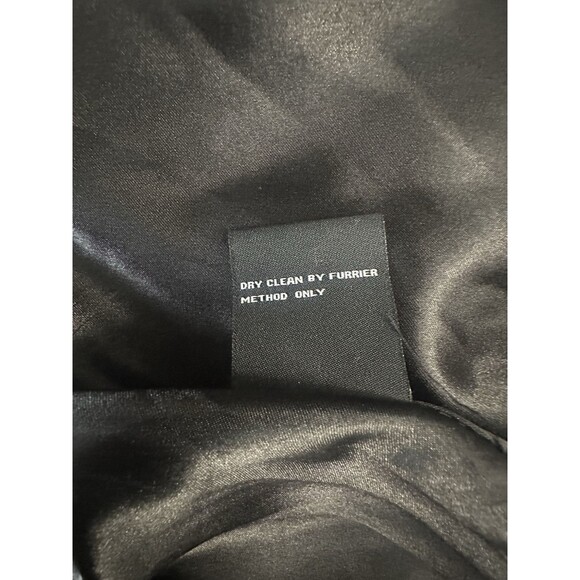 Women’s  Jones New York Faux Fur Jacket Beautiful Black Coat Button Size Small - Picture 7 of 11